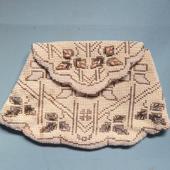 1940's Cream Beaded Purse - Picture 1 of 4